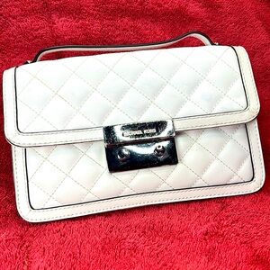 Michael Kors, white quilted versatile bag. Pre-loved 🥰